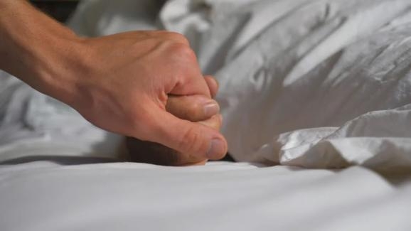 多數人認為自己太辛勤工作,未能好好享受生活就老去,應把握時間去旅行看看世界。