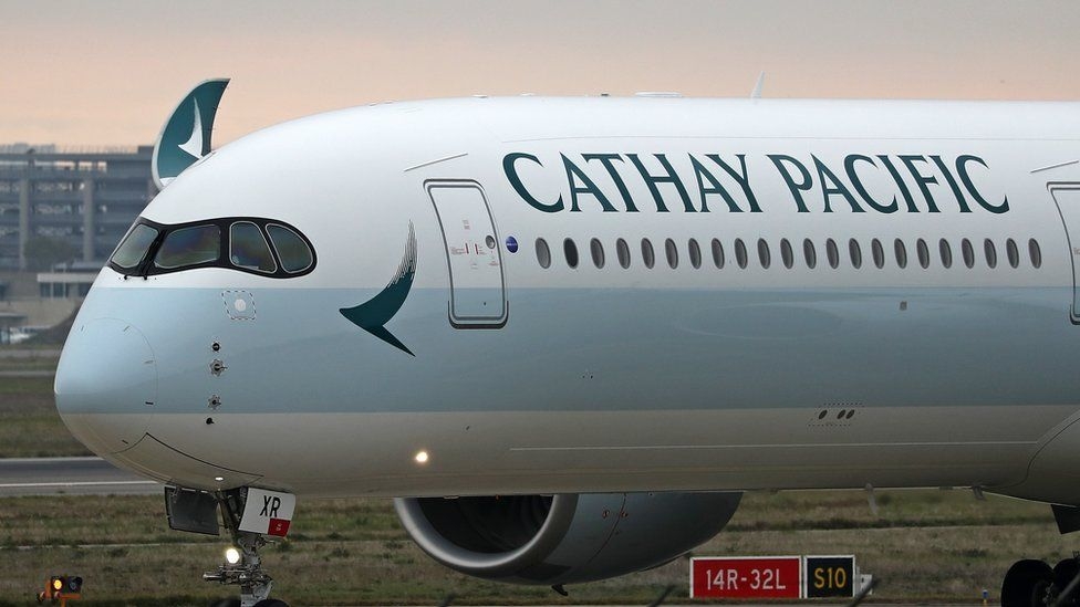 國泰航空首聘的100多名内地空服員將於本月開始正式上班,估計每月稅前收入為1.7萬元。