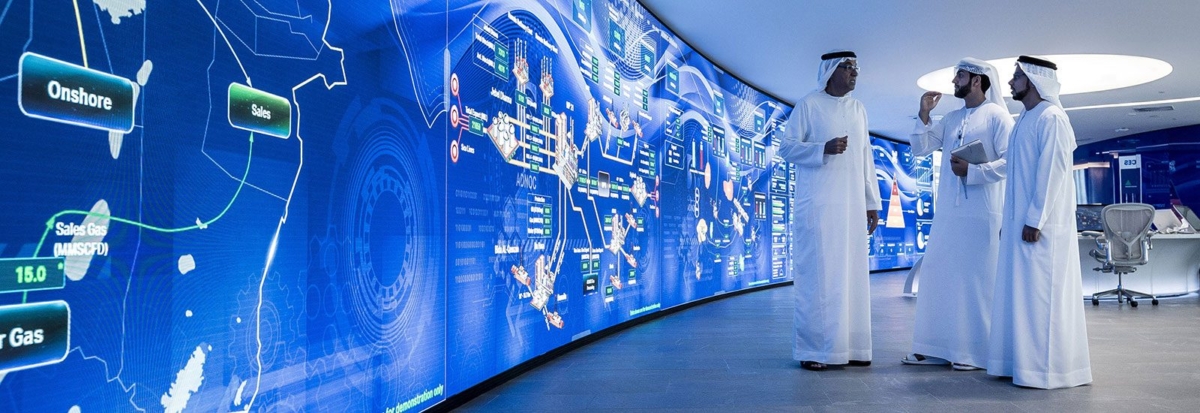 阿布扎比國家石油公司(ADNOC)為擴張海外業務,投資了整整3,900億港元),引來經濟轉型的初步成果,去年第三季度的非石油產業GDP大漲了7.7%,對國家整體經濟貢獻已勝過石油業。