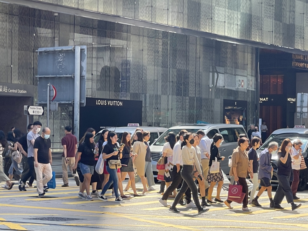 現時供樓人士的持續還款能力較以往大大提高,十多年來之按揭拖欠比率均處於接近零水平。