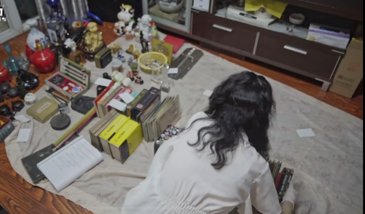 由於經常長時間要彎腰進行整理工作，收納師的腰部容易受傷，長久以來容易形成難以根治的病痛或勞損。