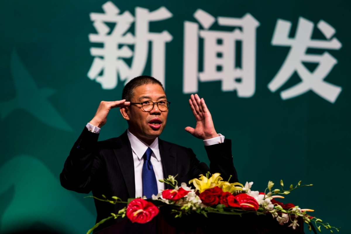 鐘睒睒在娃哈哈集團創立9年後才成立農夫山泉。截至目前他的身家高達620億美元（約4,800億港元），並已連續3年登頂中國首富寶座。