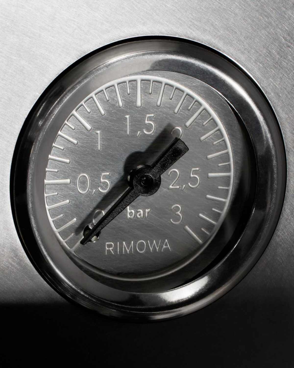 每件作品都需要40個小時的精心製作