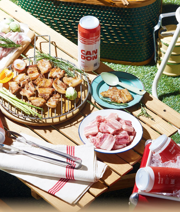 韓國GS25便利店新上架商品CANDON,外型酷似啤酒罐,但其實裏面裝的是新鮮五花腩,對露營愛好者來説十分方便。