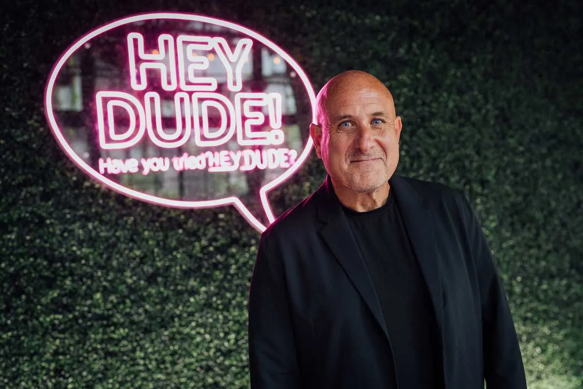 「營銷巨人」賴利(Terence Reilly)