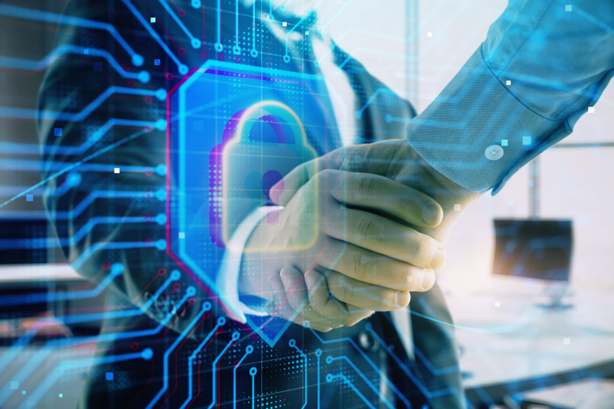 SASE（安全存取服務邊緣）就是結合了雲端技術安全功能，再加上Zero Trust Network Access, ZTNA(零信任網路存取技術)，SASE更可令SD-WAN變得更安全