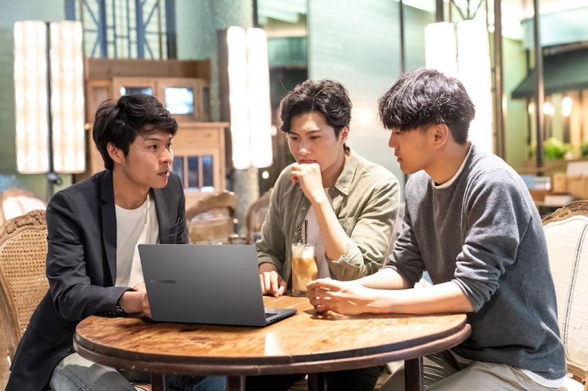 ASUS ExpertMeet 系統，提升工作效率的同時，亦守護企業的私隱防線。