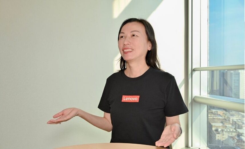 Lenovo Senior Partner Account Manager Temmy Choi表示，AI PCs正逐步成為企業提升生產力的重要工具，配合Microsoft 365 Copilot，可進一步把AI應用融入日常工作流程。