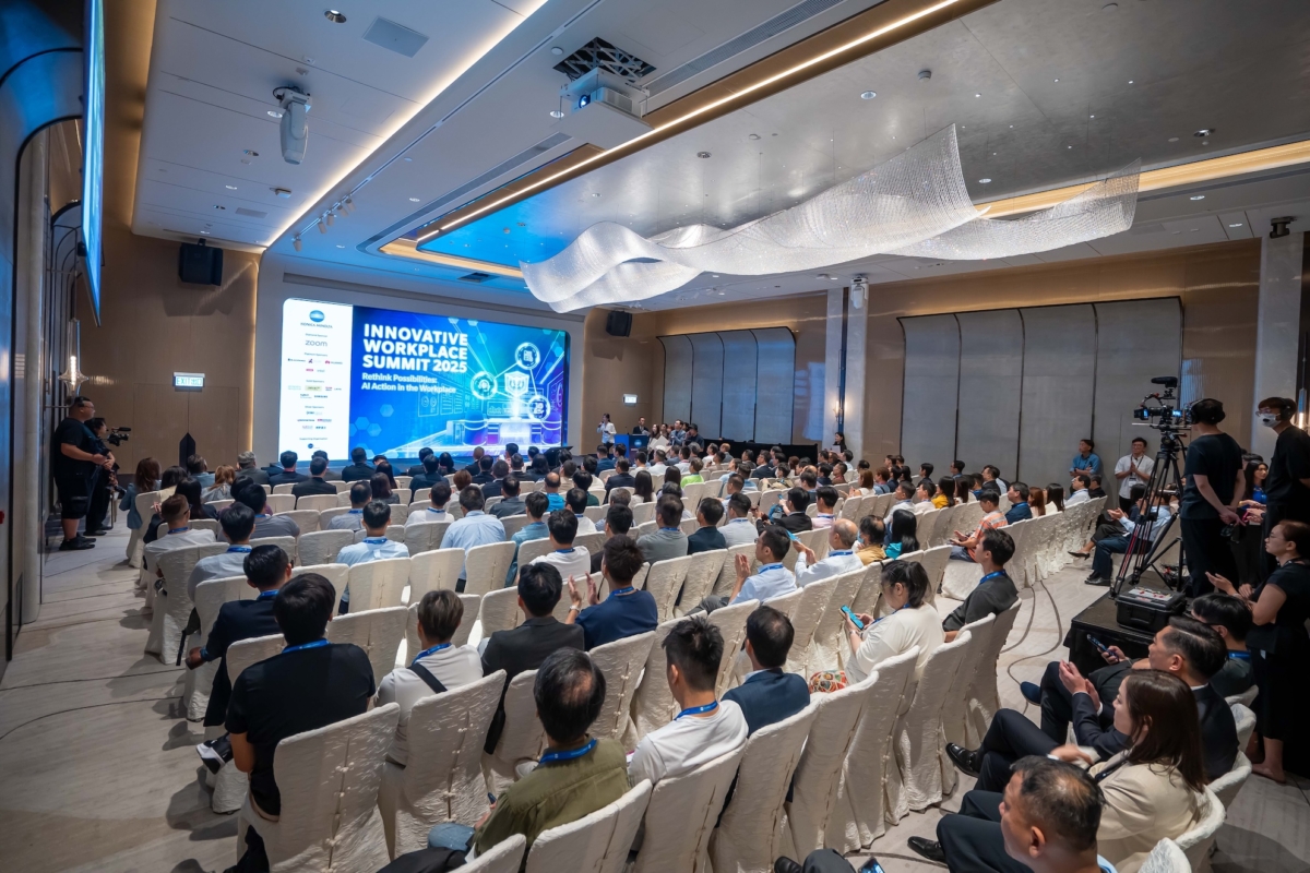 第七屆「Innovative Workplace Summit」匯聚多場專家講座與展位，全方位展示了各種 AI 辦公室解決方案及設備。
