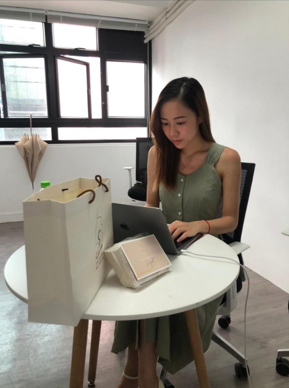 七年前，Serena 在觀塘的百呎工作室。